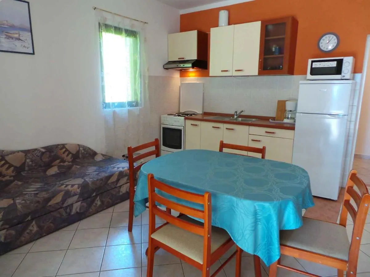 Apartment In Njivice/Insel Krk 34619